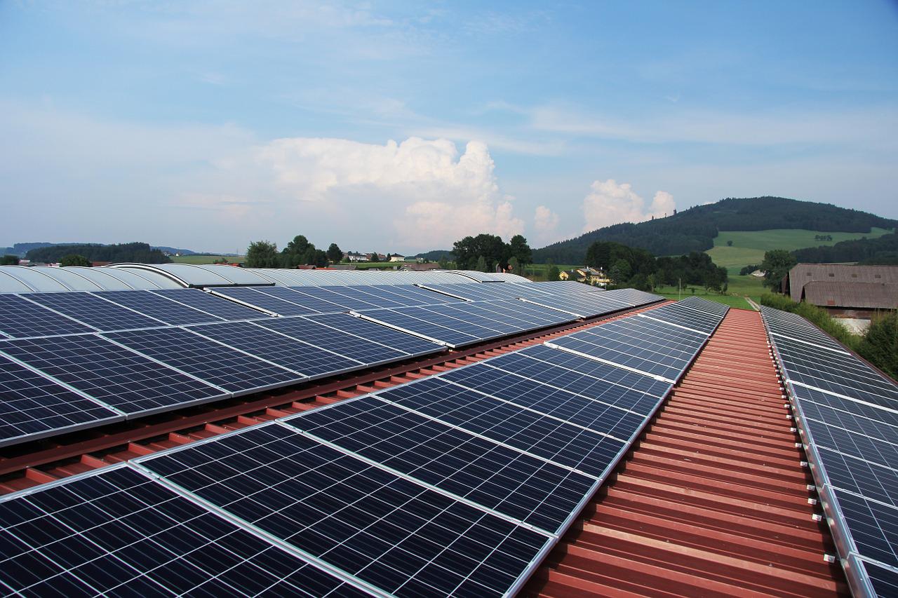 Czy własna elektrownia słoneczna przyniesie korzyści?